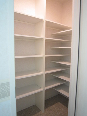 Receipt. Shoes-in closet. Storage capacity is amazing