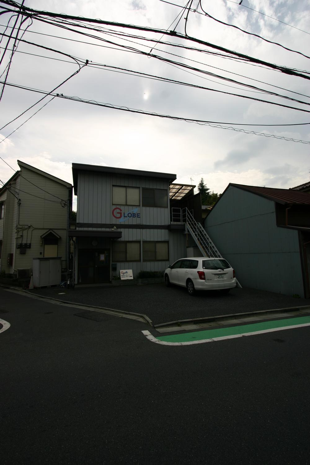 Local photos, including front road. Local (2011) shooting