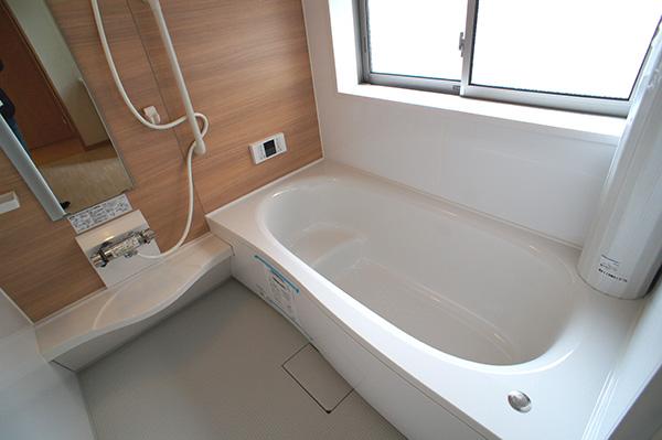 Bathroom. Indoor (12 May 2013) Shooting B Building