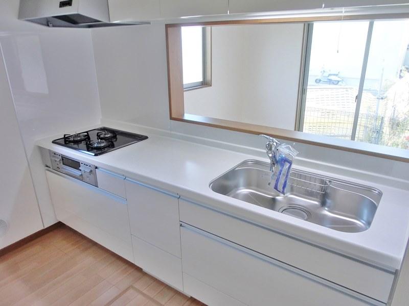 Kitchen. Storage rich system Kitchen. Building 2