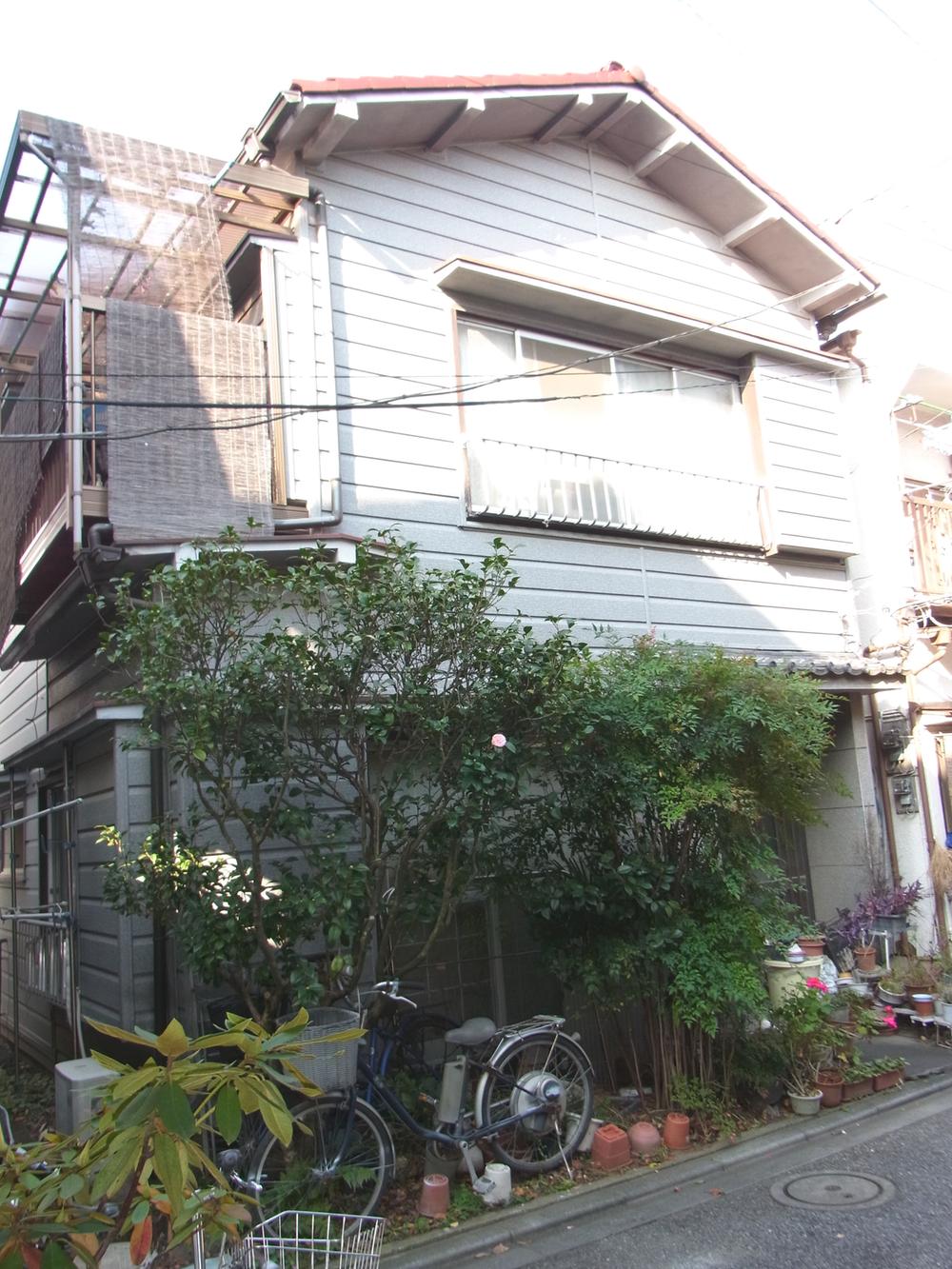 Local land photo. The building has local (November 2013) Shooting
