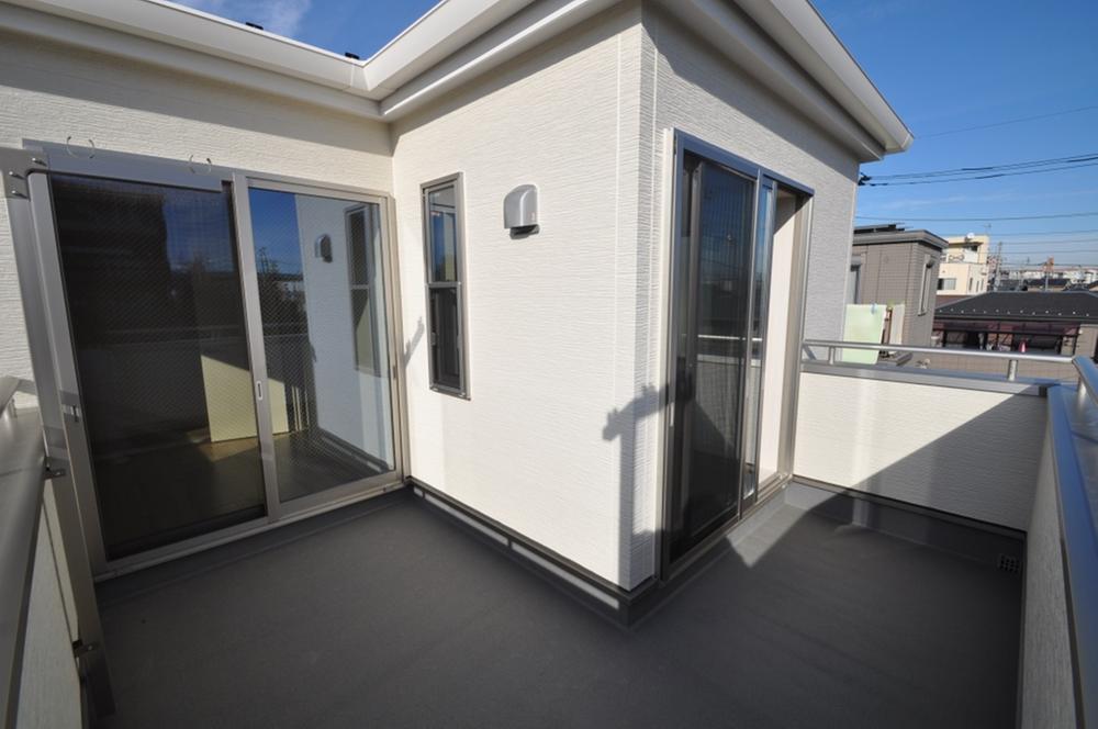 Balcony. Local (12 May 2013) Shooting