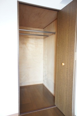 Receipt. Paul with closet