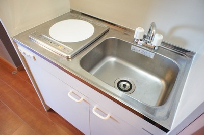 Kitchen. 1-neck IH kitchen