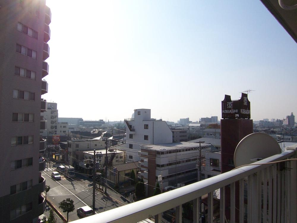 View photos from the dwelling unit. View from the site (November 2013) Shooting