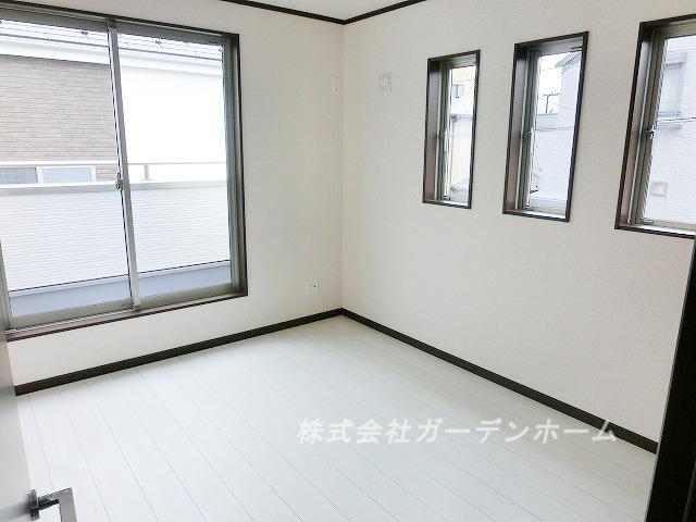 Model house photo.  ■ Drenched light of the sun and Sansan, Bright Western-style ■ 