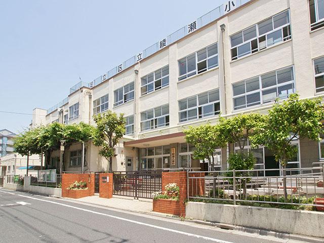 Primary school. 577m to Adachi Ward Ayase Elementary School