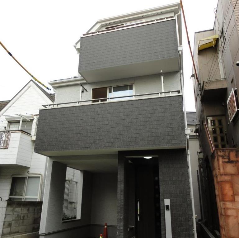 Rendering (appearance). Same construction cases