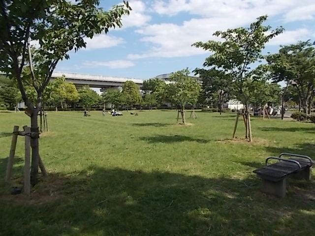 park. Until Tonerikoen 290m