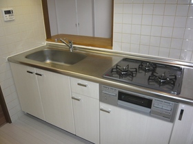 Kitchen. 3-burner stove system kitchen new