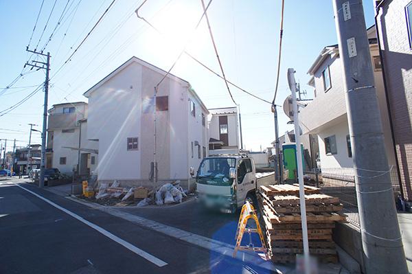 Local photos, including front road. Local (11 May 2013) Shooting