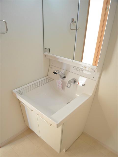 Wash basin, toilet. Easy morning of Dressing