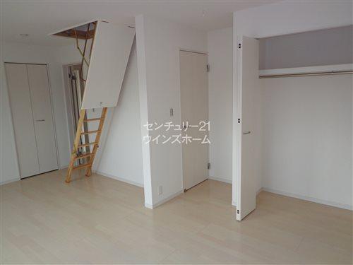 Non-living room. Building 2