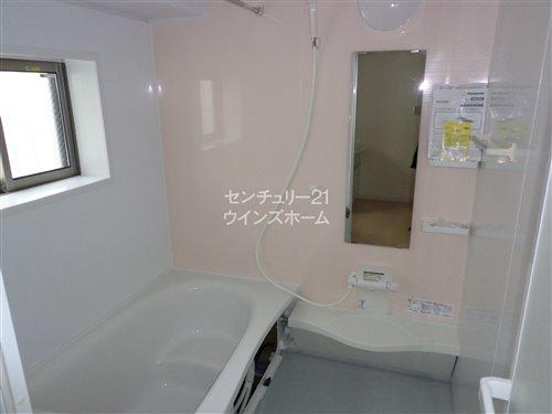 Bathroom. Building 2