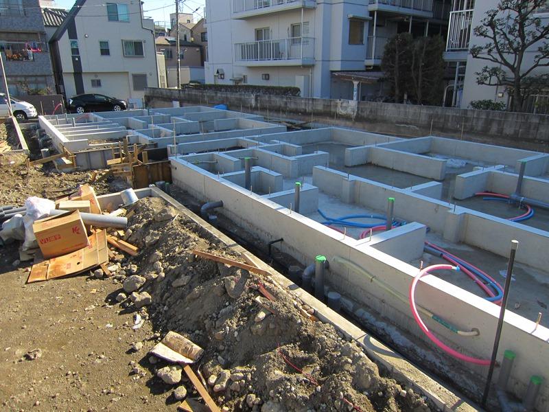 Local appearance photo. Local (12 May 2013) Shooting