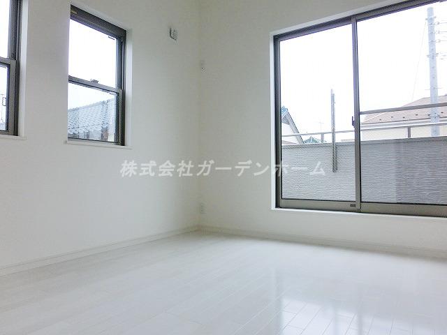 Non-living room.  ■ Western-style bathed in gentle sunlight ■