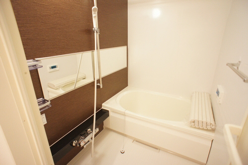 Bath. Is an image per under construction