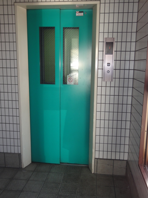 Other common areas. Ease in the fourth floor in the elevator