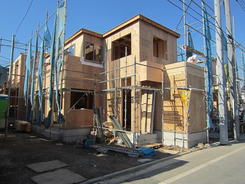 Local appearance photo. Local (11 May 2013) Shooting