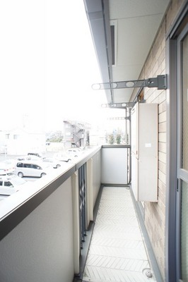 Balcony. Southeast-facing balcony Clothesline can be installed