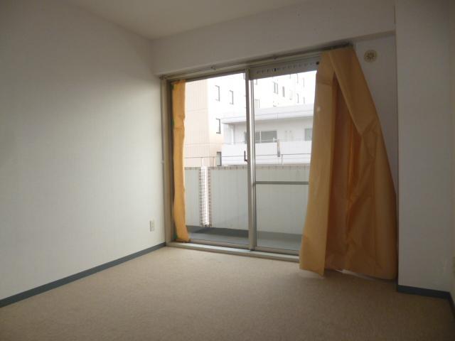 Living and room. Western-style 2