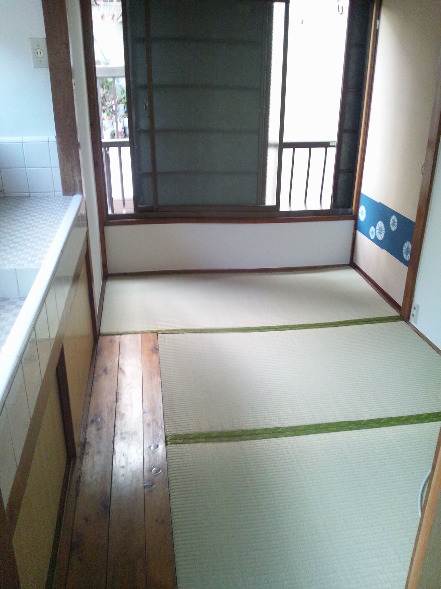 Living and room. Two-sided lighting