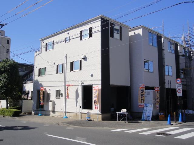 Local appearance photo