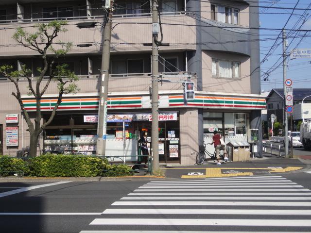 Convenience store. 476m to Seven-Eleven Adachi Yanaka shop