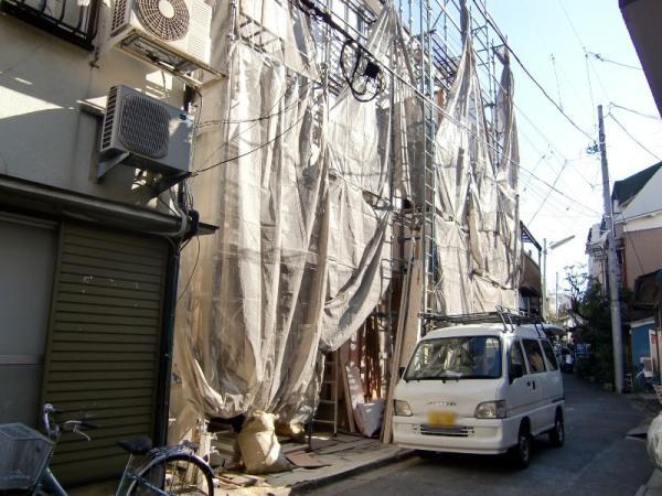 Local appearance photo. Local (11 May 2013) Shooting