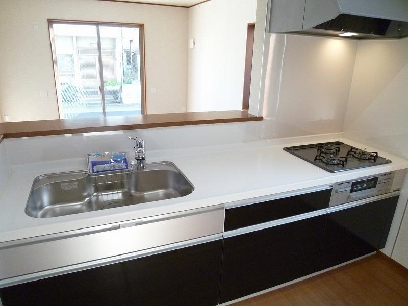 Kitchen. Building 2 kitchen