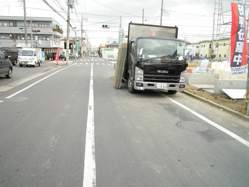 Local photos, including front road. Local (12 May 2013) Shooting