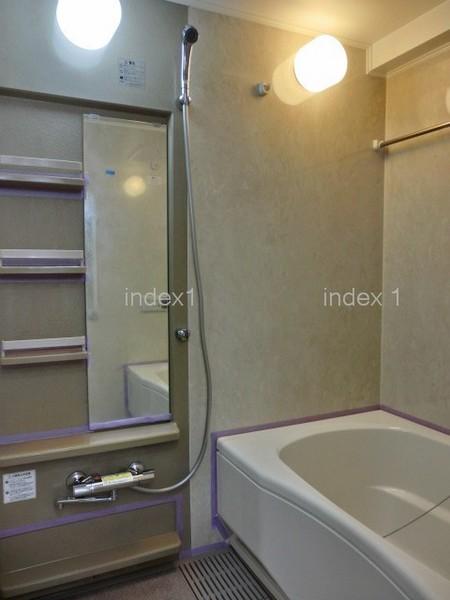 Bathroom. Convenient reheating ・ With bathroom dryer!