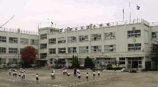 Primary school. 955m to Adachi Ward Hiromichi Elementary School