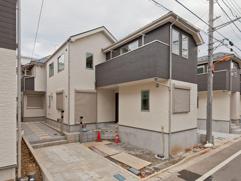 Local appearance photo. Local (11 May 2013) Shooting, 5 Building