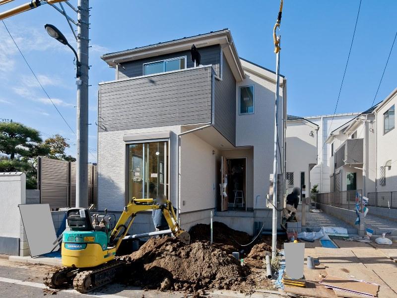 Local appearance photo. Local (11 May 2013) Shooting, 12 Building