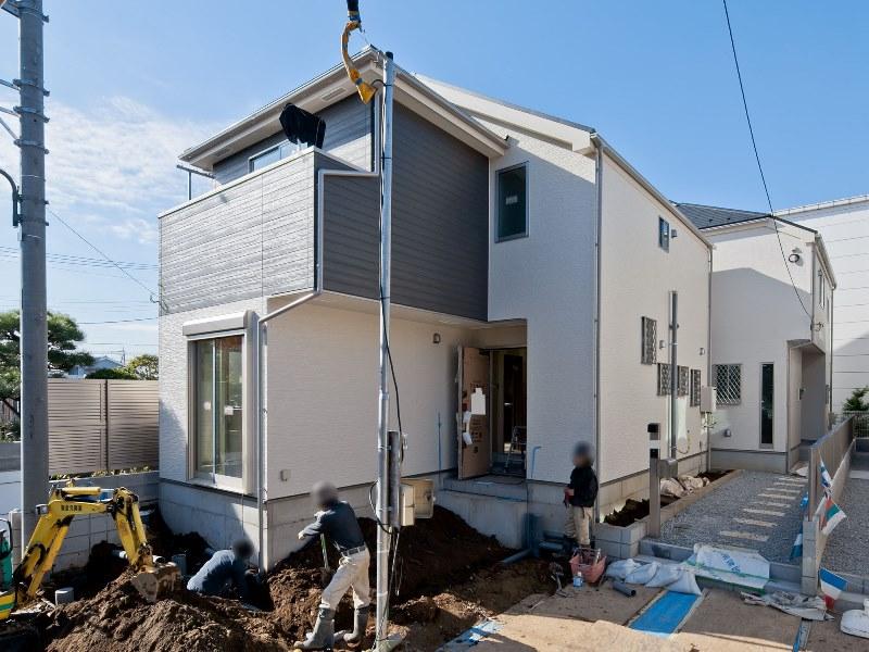 Local appearance photo. Local (11 May 2013) Shooting, 12 Building