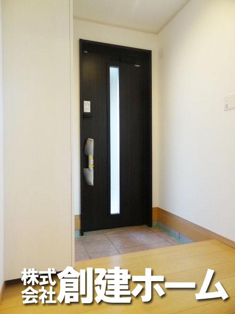 Entrance. Spacious entrance, It will also be fun outing