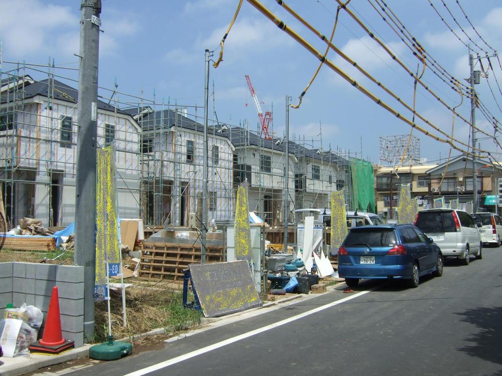 Rendering (appearance). It is currently under construction. 11 is the end of local scheduled for completion.