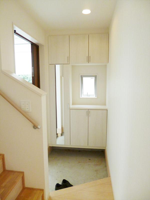 Entrance. Building 3