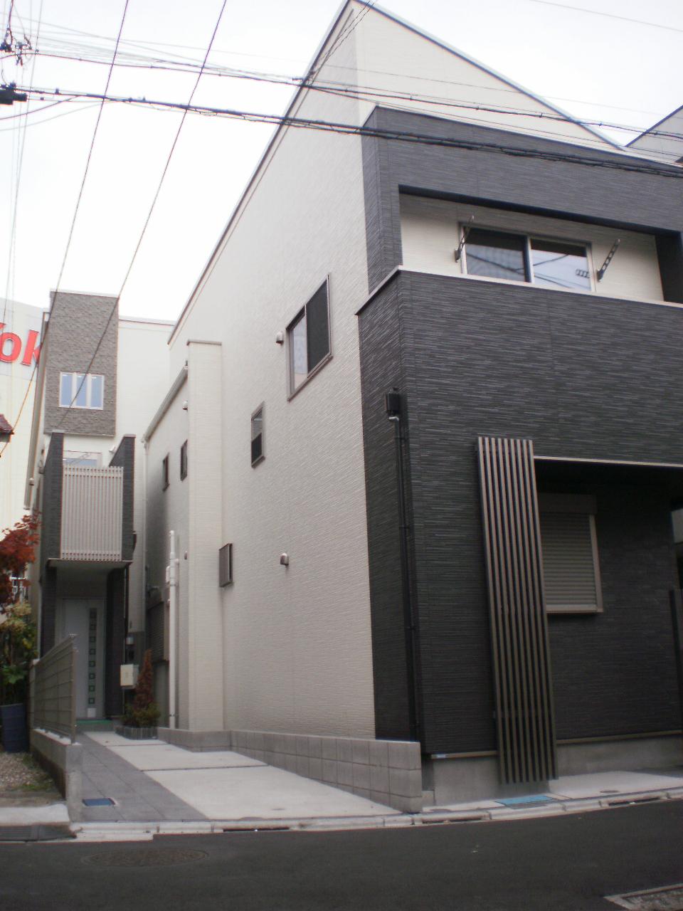 Local appearance photo. Local (11 May 2013) Shooting