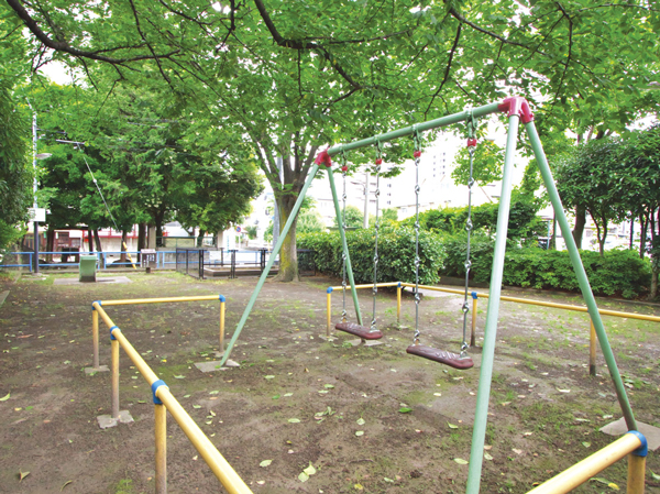 Surrounding environment. Senjuhashido Town, children amusement (about 190m ・ A 3-minute walk)