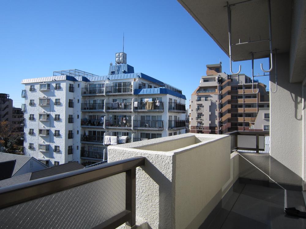 Balcony. Local (11 May 2013) Shooting
