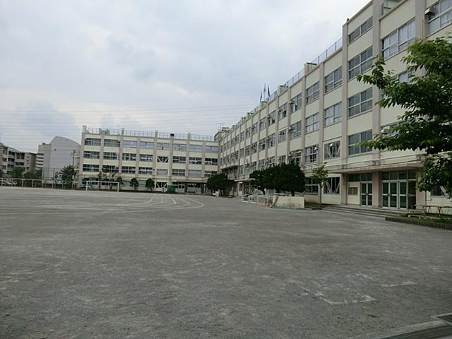 Junior high school. Jiangbei 920m until junior high school