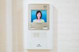 Other Equipment. Because you can see the guest who visit the entrance with a color TV and audio, It has the effect of preventing the suspicious person of intrusion. Also, Intercom is the hands-free type who can speak without a handset. (Image)