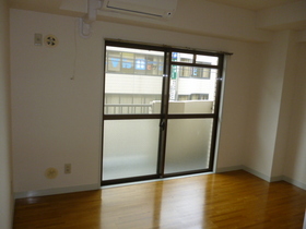 Other Equipment. Reference photograph Air conditioning has been installed 1 groups ☆