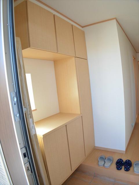 Entrance. You can hold a lot of shoes