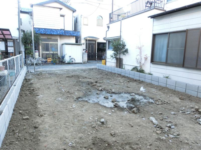 Local appearance photo. Local (12 May 2013) Shooting