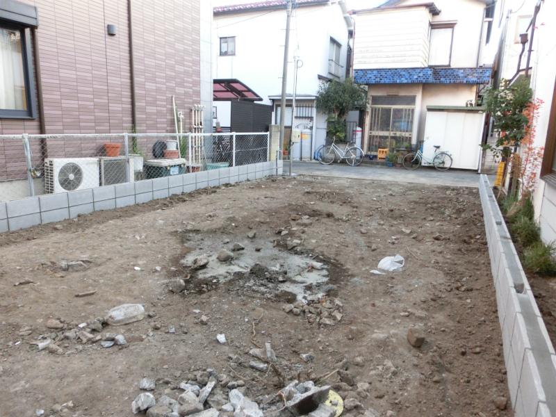 Local appearance photo. Local (12 May 2013) Shooting