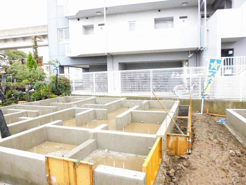 Local appearance photo. Local (10 May 2013) Shooting