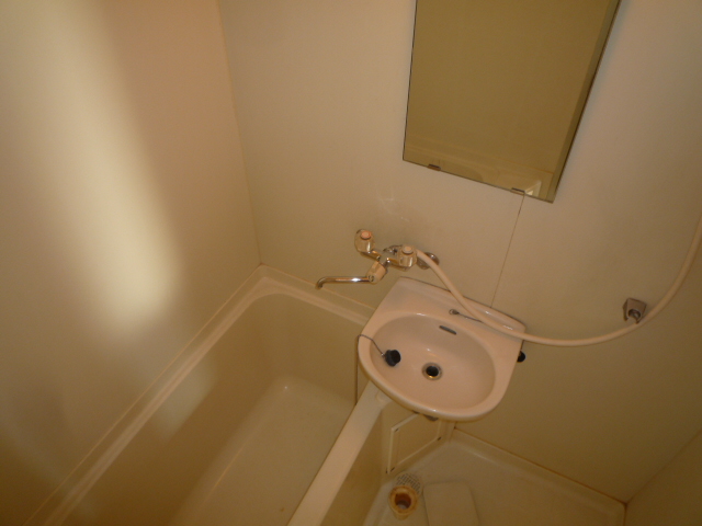 Bath. bus ・ Restroom